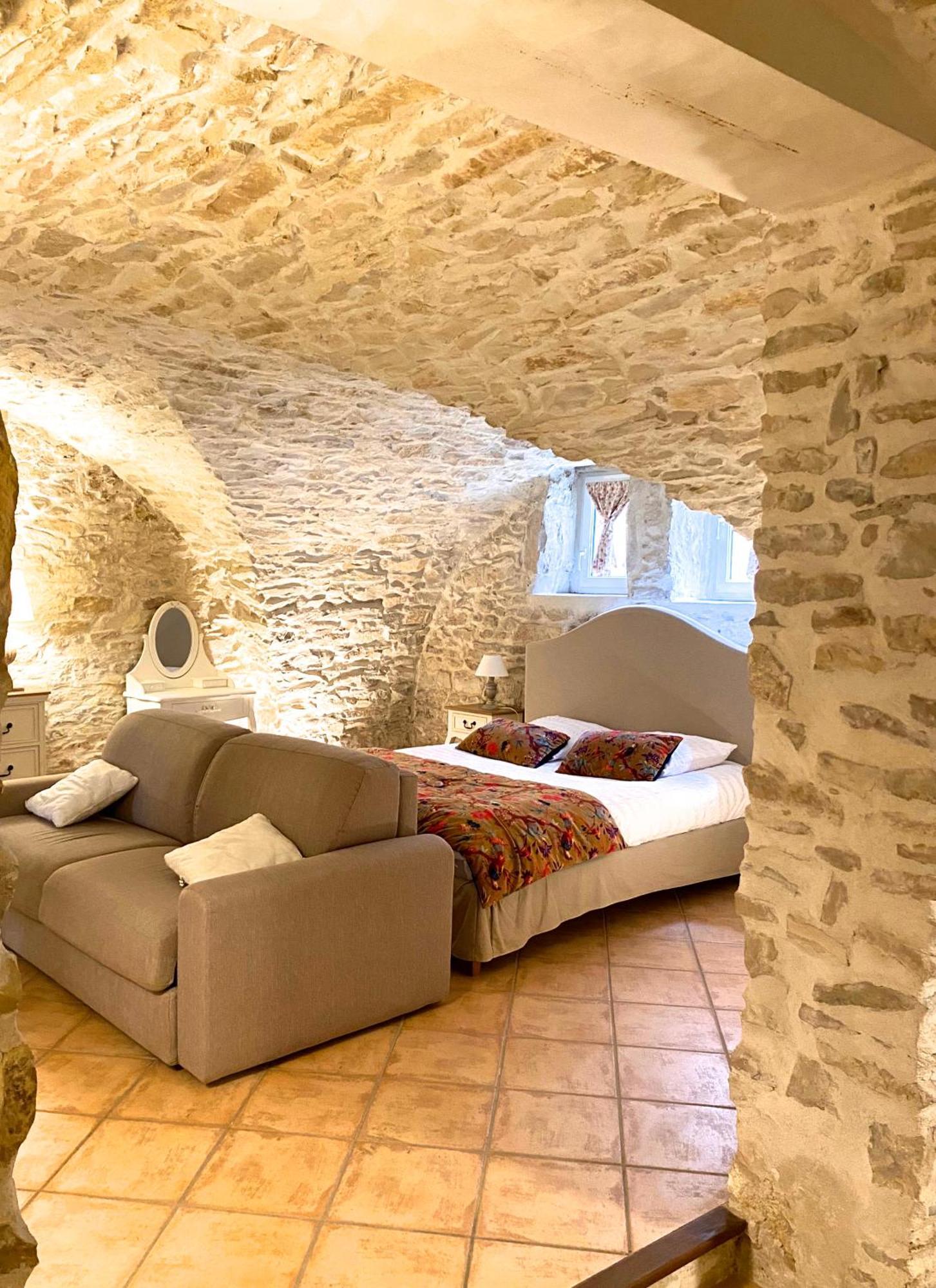 Bed and Breakfast Locus Amoenus Lirac Zewnętrze zdjęcie